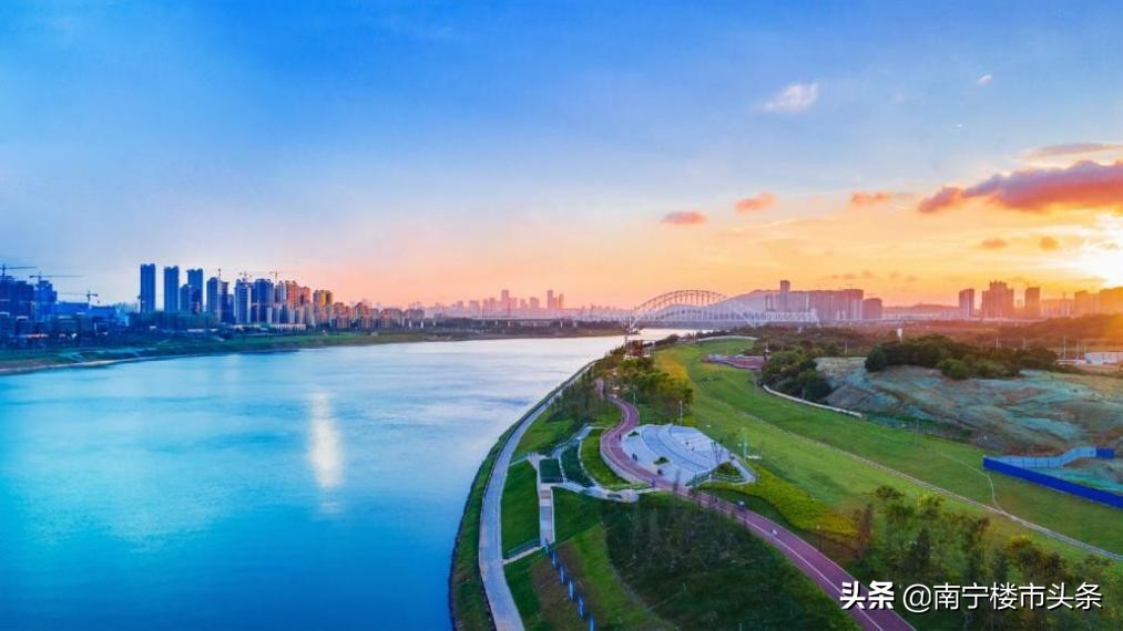 凤岭南滨江最好的楼盘,凤岭滨江板块最新消息