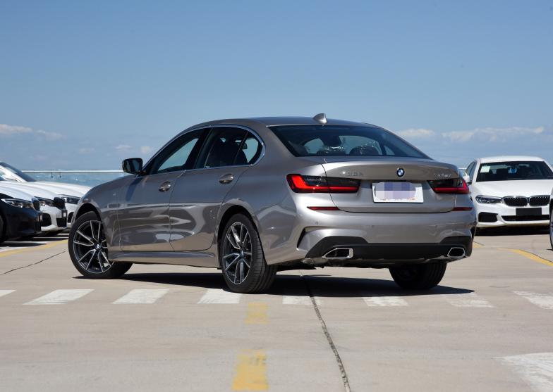 41万提了低配宝马,29万提325i