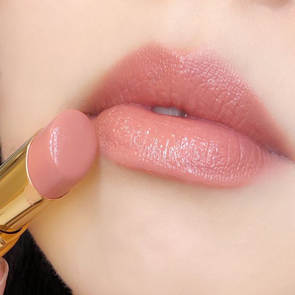 香奈儿2019夏季全新限量彩妆来了，快来get同款法式温柔妆容