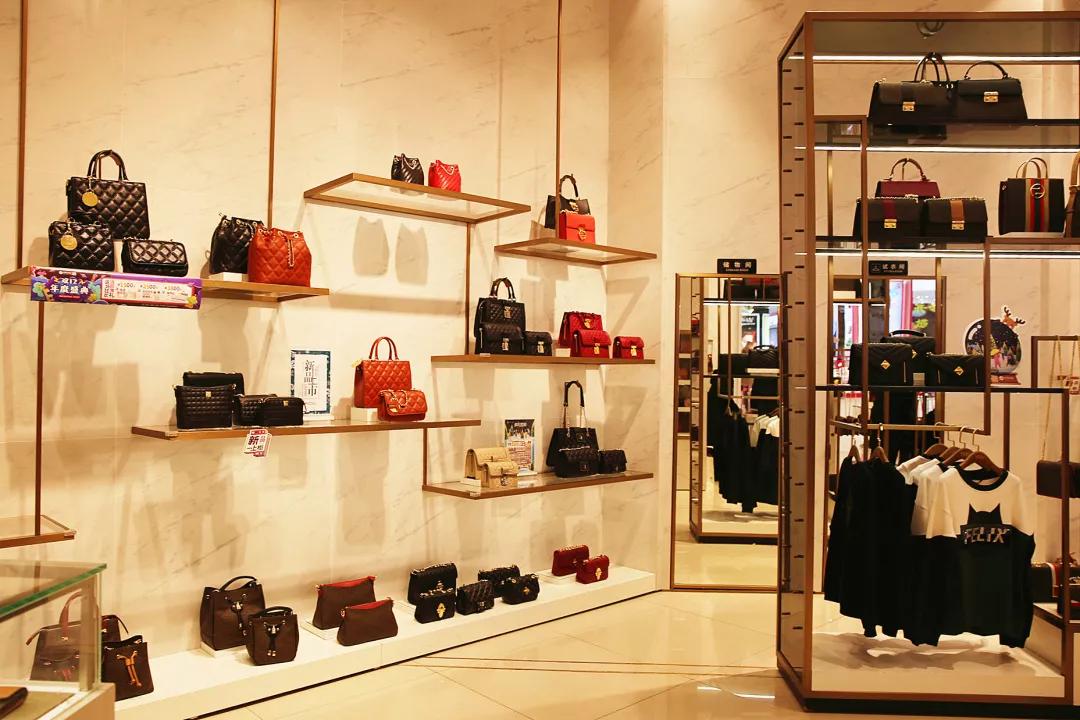 鐜╄浆姝︽眽鍟嗗満,姹夐槼澶ф磱鐧捐揣鍦ｈ癁娲诲姩