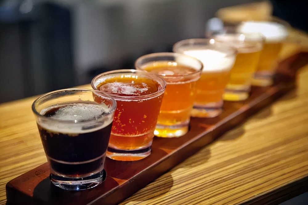 10元小酒馆一年亏多少亿,十元小酒馆盈利模式