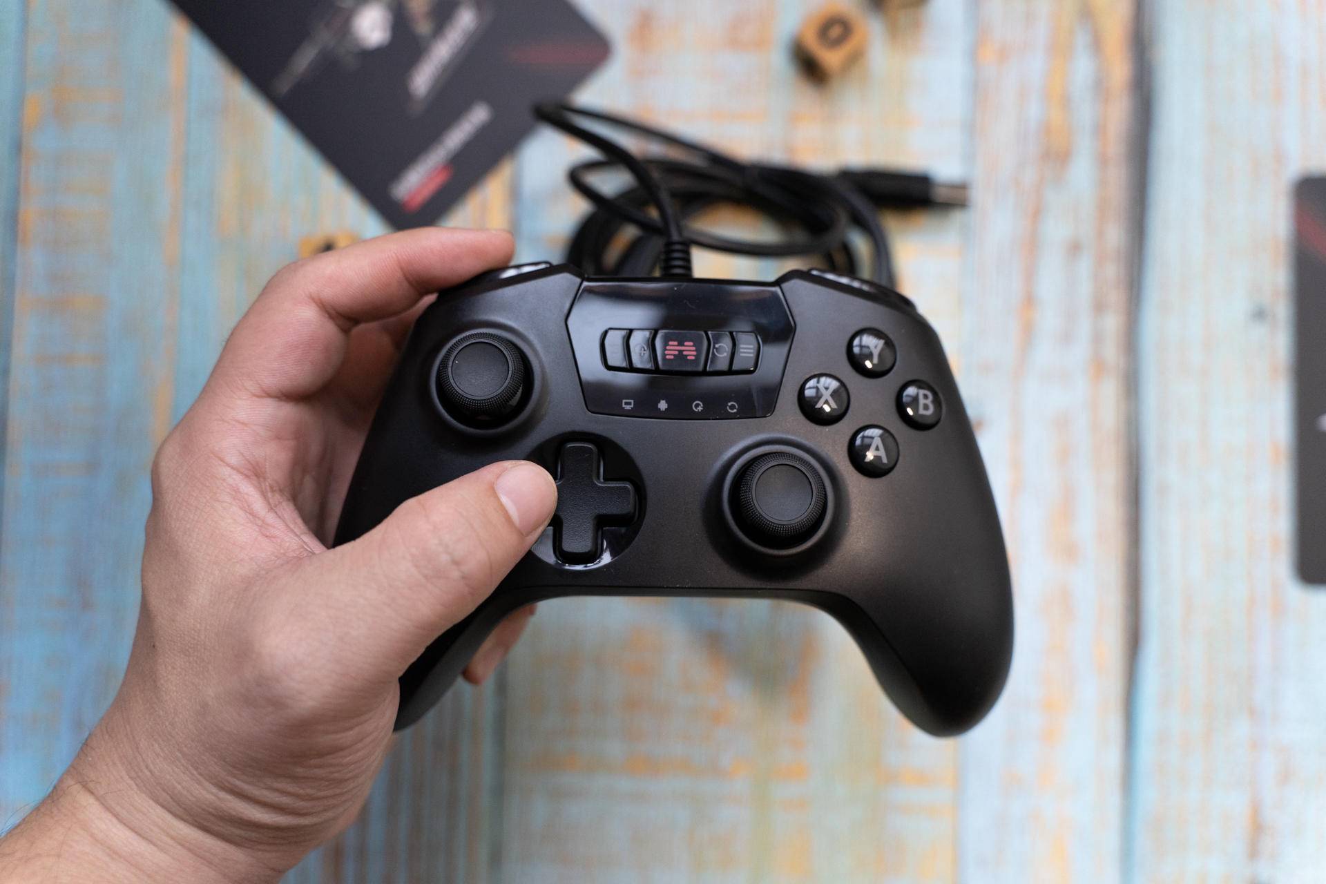 曾经因为键盘的原因放弃了模拟器，99块钱找回一把美好时光