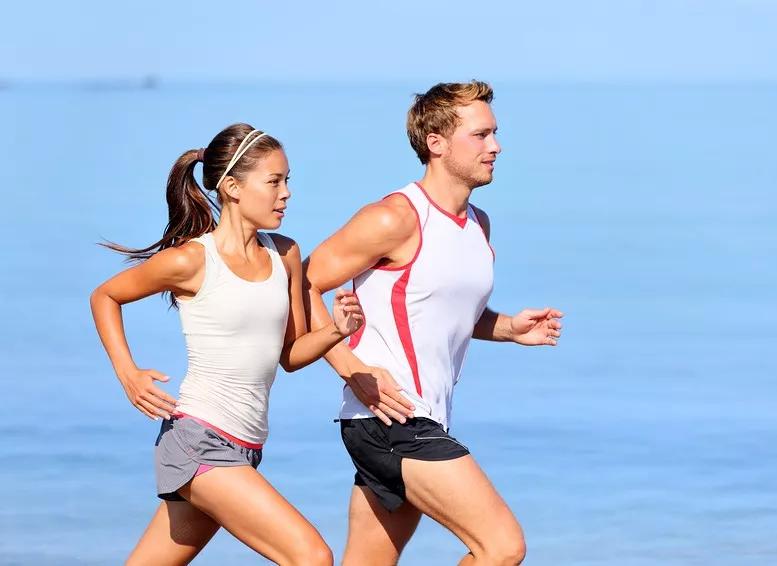 跑步跑出黑指甲怎么处理,跑步后脚趾甲充血变黑怎么办