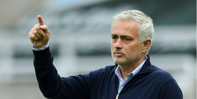 学会过紧日子！穆里尼奥寻枪瞄准波尔图妖星，籍籍无名却价廉物美