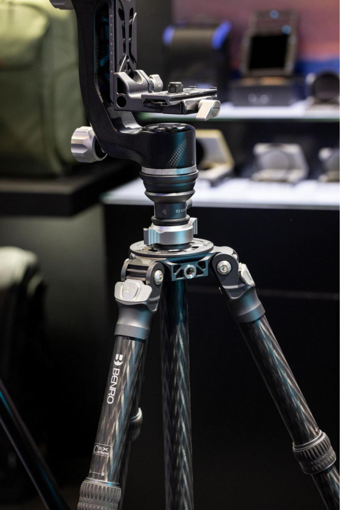 如何选择合适的三脚架,关于三脚架的问题