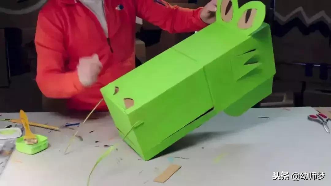 用快递纸箱做科技玩具大全教程,怎么用纸箱子做一个能玩的东西