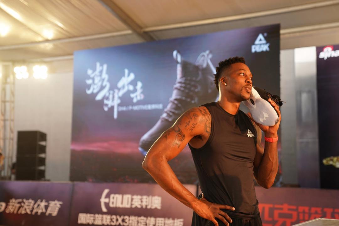 十年前的球鞋对比,安踏和李宁哪个篮球鞋好