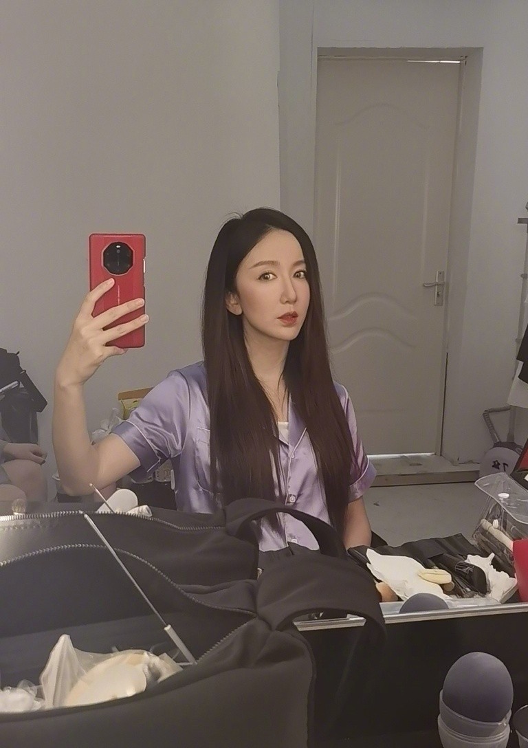 转型网红直播的10个女明星,4位网红转型成明星后现状