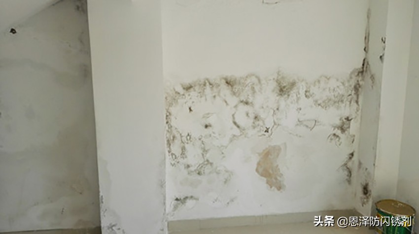下雨屋里墙面往里渗水怎么处理,卫生间墙面渗水怎么处理最好