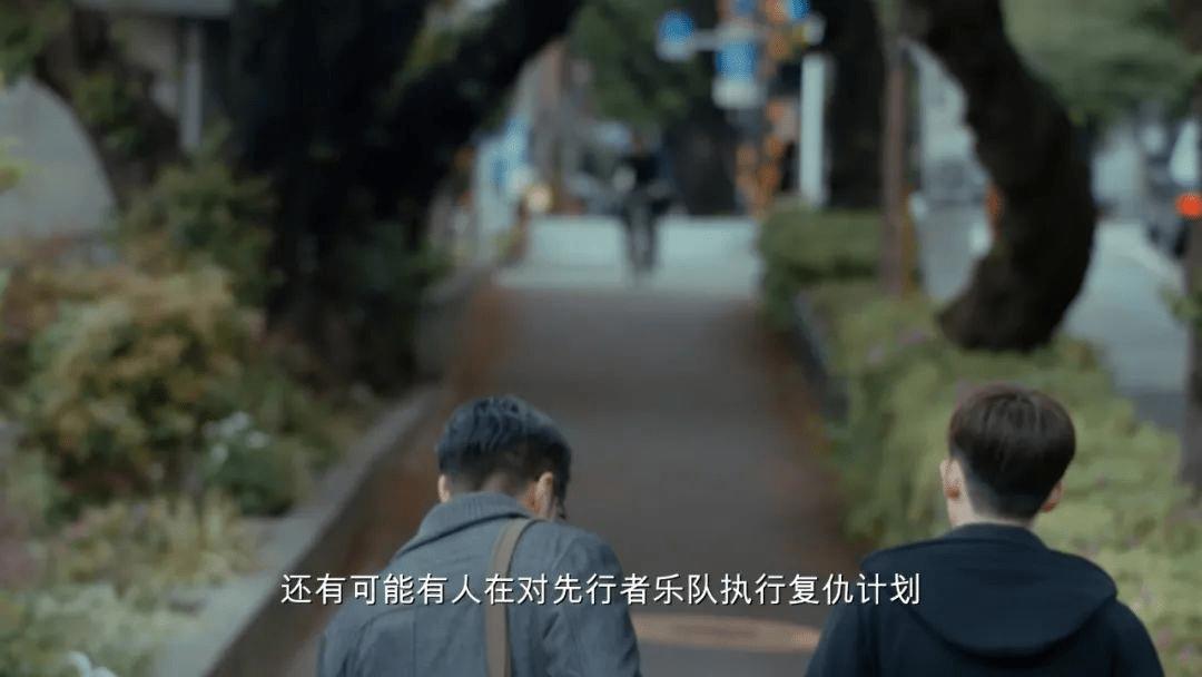 63岁苗侨伟依旧帅气，新剧收视率直达2.2亿！演技“吊打”男主