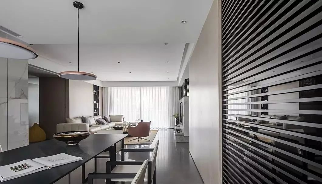 铝合金百叶隔断木饰面,百叶木饰面推拉门