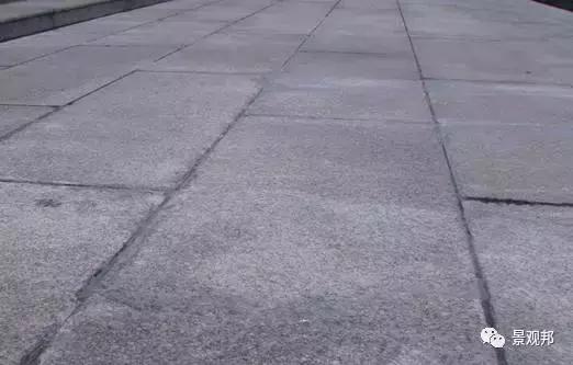 室外地面石材泛碱怎么办,水景石材泛碱如何处理