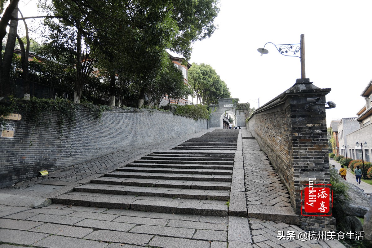 镇江美食三怪,镇江美食推荐锅盖面