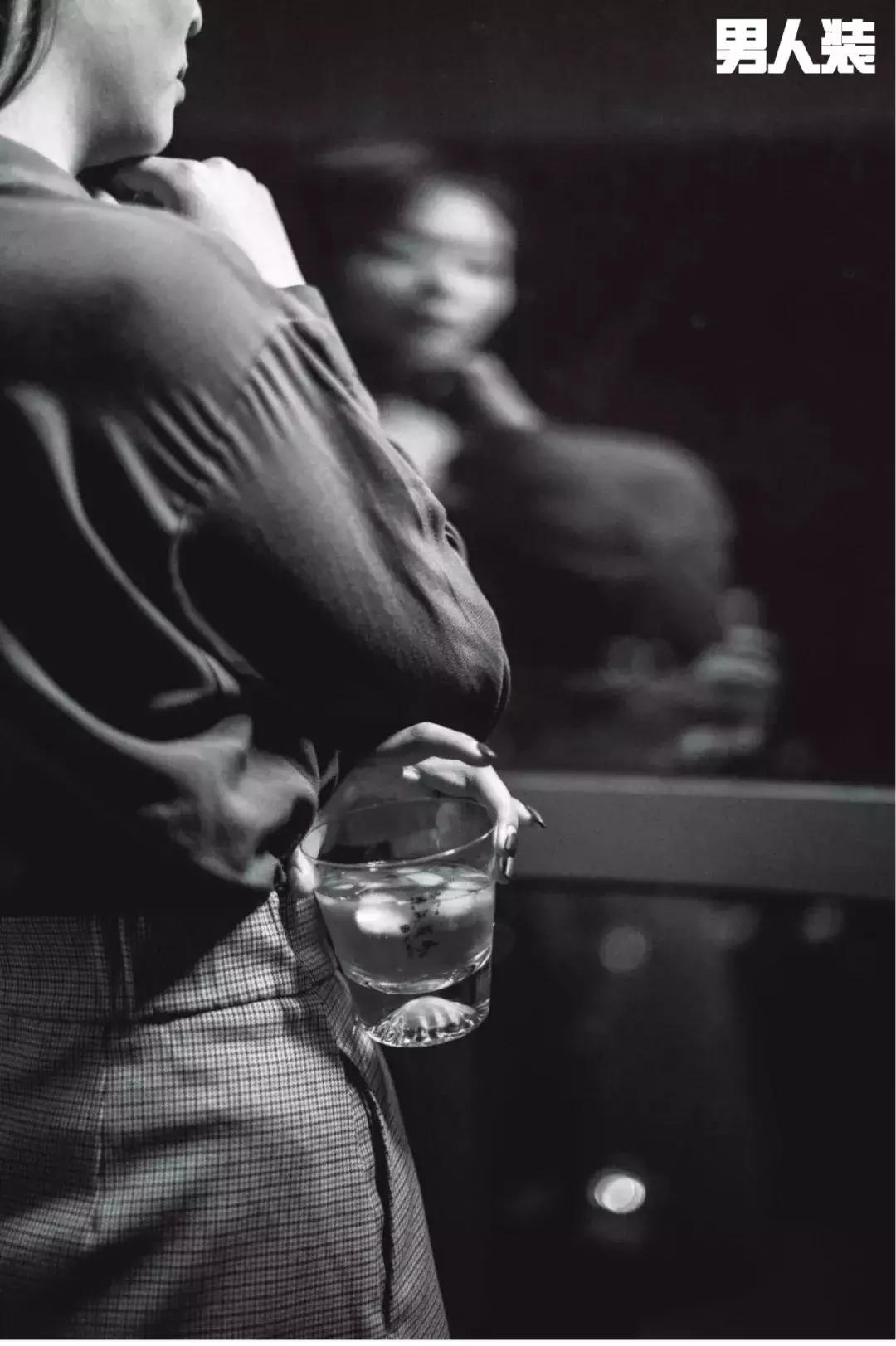 探秘“戒酒会”:这里有一群嗜酒如命的疯子