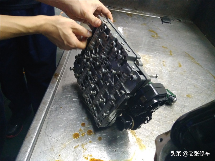 福特蒙迪欧变速箱维修报价,蒙迪欧致胜变速箱维修大概多少钱