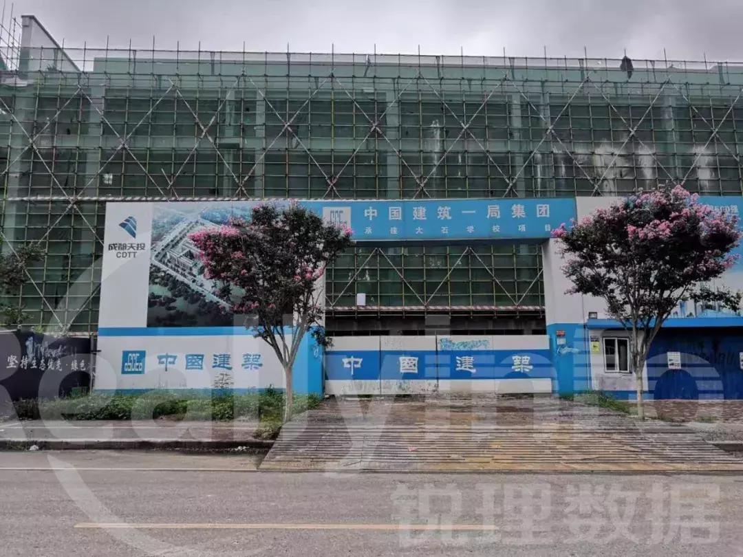 郫都区三宗地流拍,龙泉驿区土地流拍