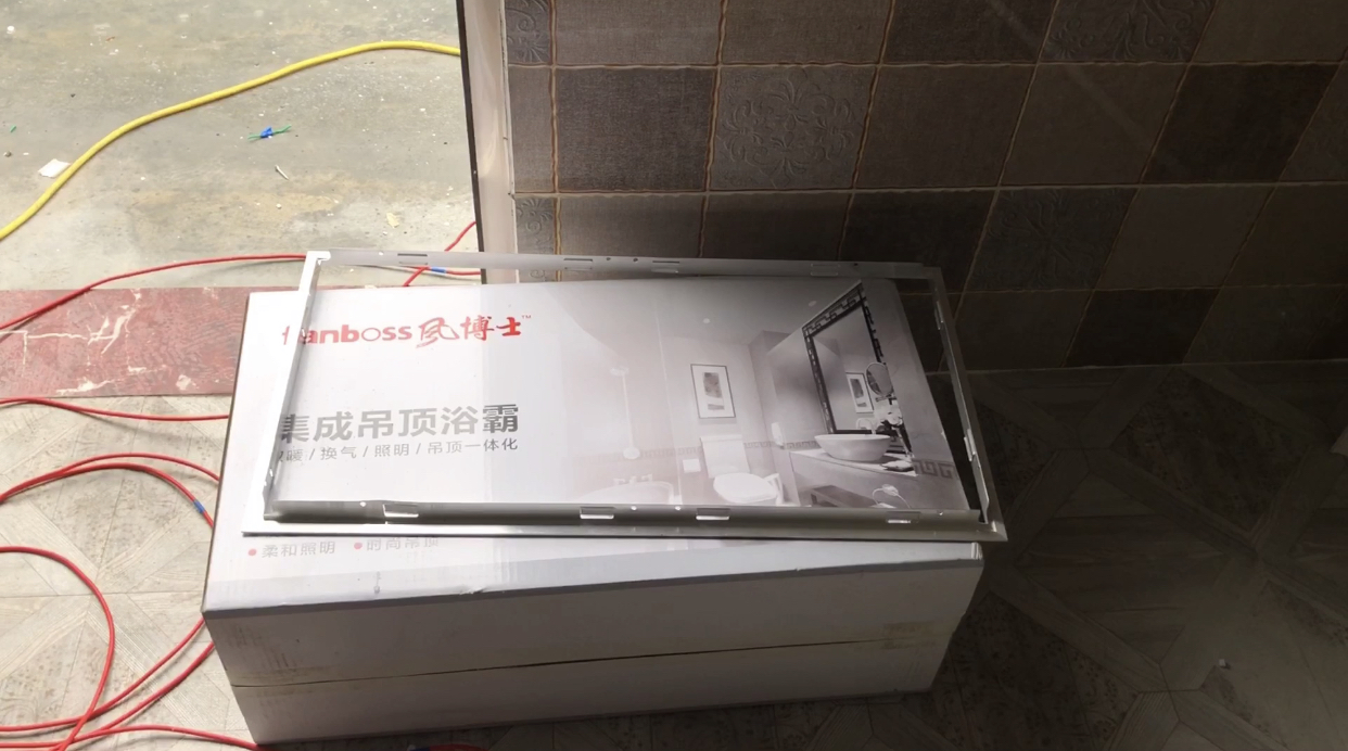 pvc吊顶能用风暖浴霸吗,pvc吊顶安装风暖怎么用卡扣