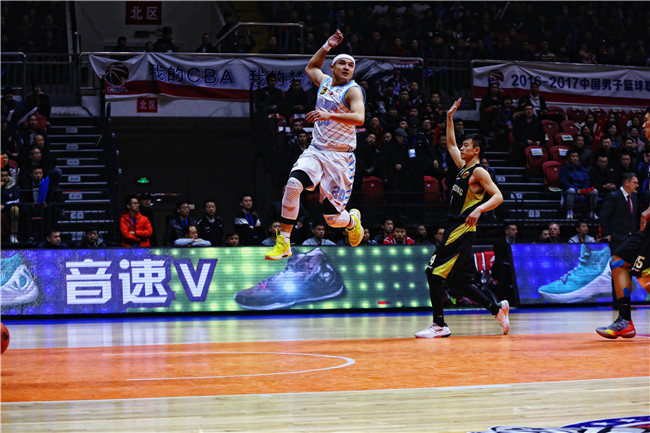 新疆广汇男篮夺冠后回忆,孙保生篮球视频