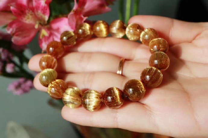 铜发晶和金发晶哪个更贵怎么区分,铜发晶和金发晶一样吗