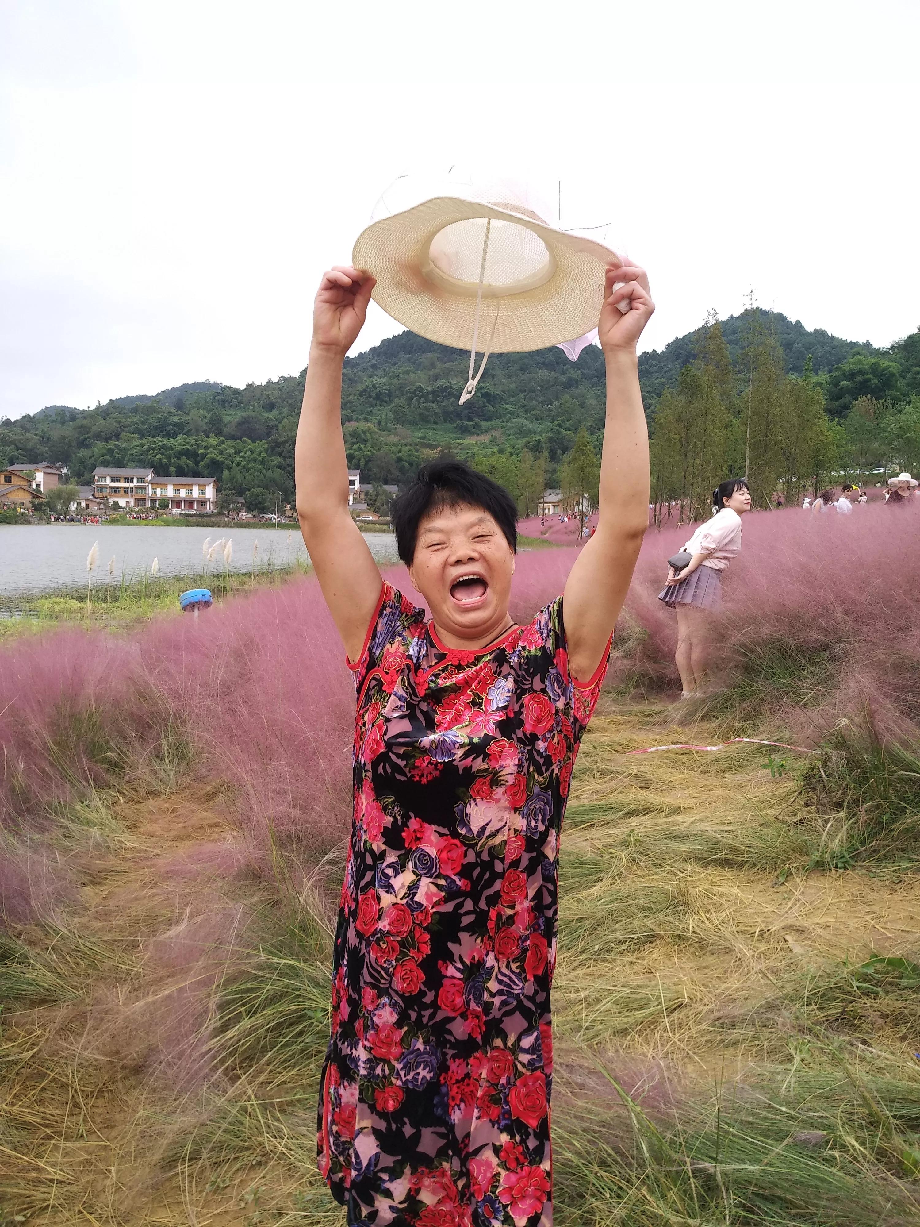 斐然湖和荷塘月色哪个好玩,中梁镇斐然湖公园最近动态