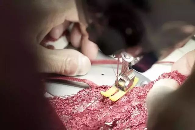 江苏灌云：这2万的江苏人，承包中国60%的情趣内衣，年销售额10亿