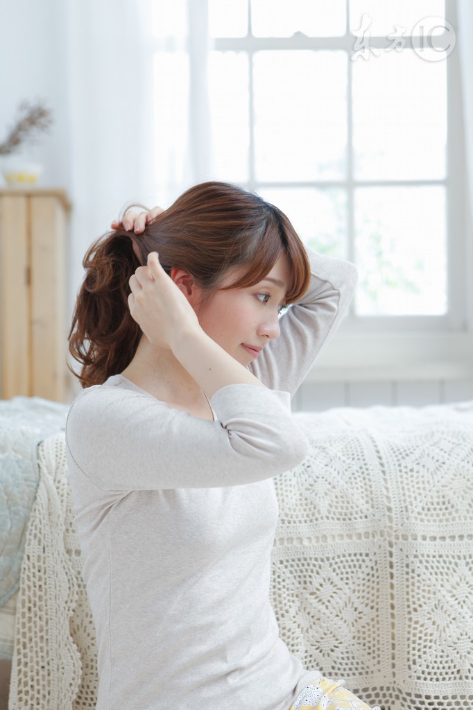 小说:毁容宗师杨晓晓,小安出手助恢复。