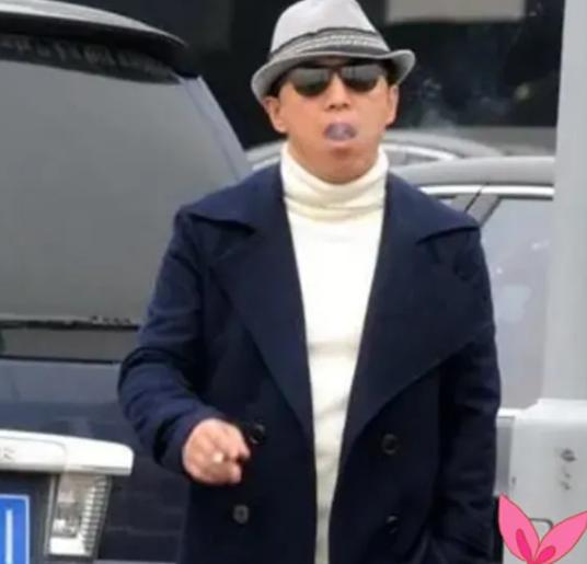 权志龙的香烟多少钱一包,黄渤权志龙抽什么香烟