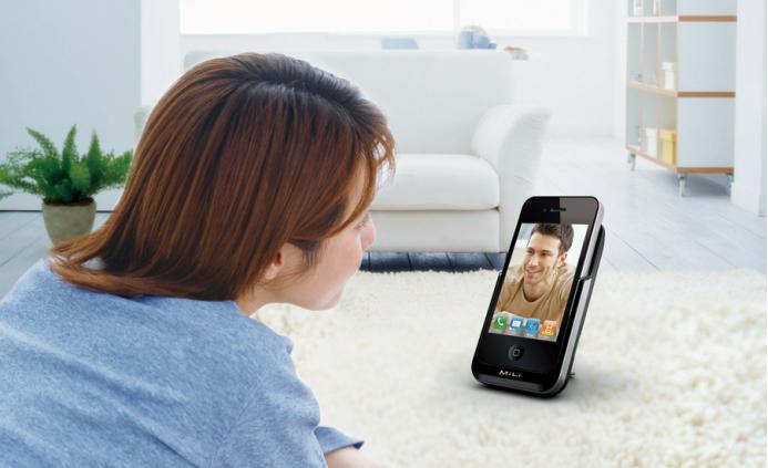 带着就像一块砖?iPhone+背夹电池成果粉用户日常搭配