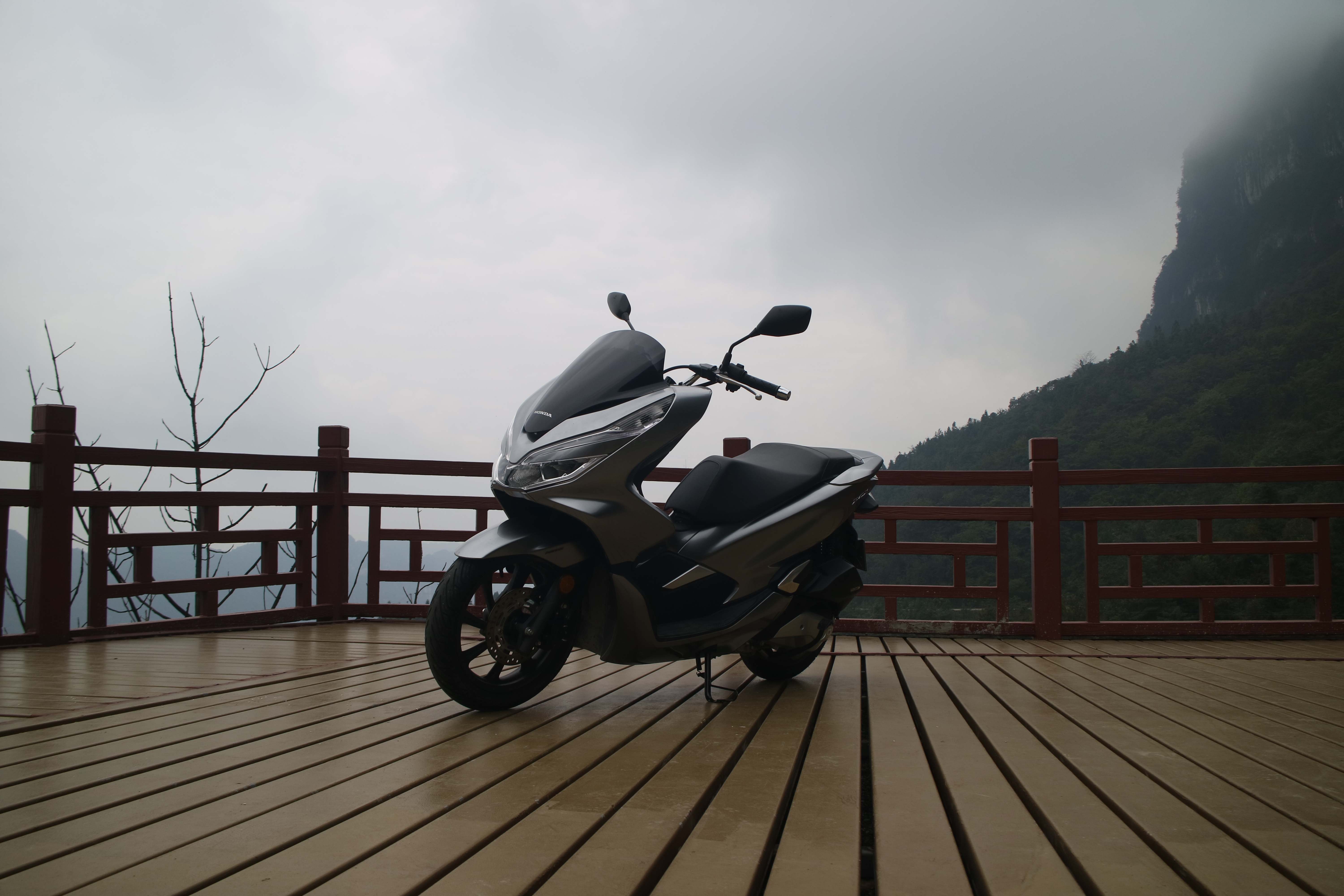 荆州古城游记视频,五羊本田pcx150国产的好不好