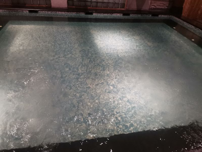 澡堂洗澡的水是哪来的,澡堂里的水是如何保持干净的