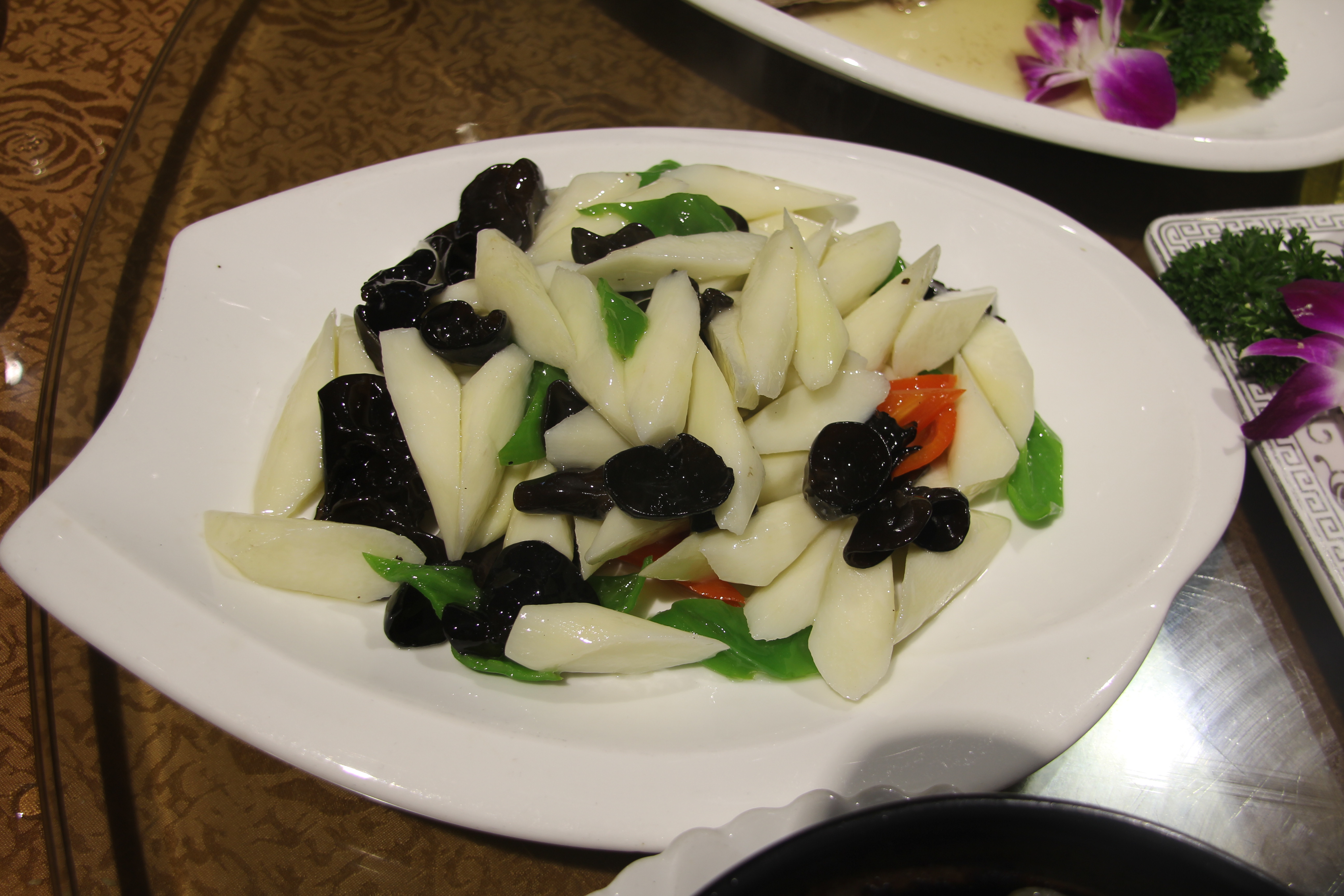 淮北烧鸡公,淮北市舜地山庄