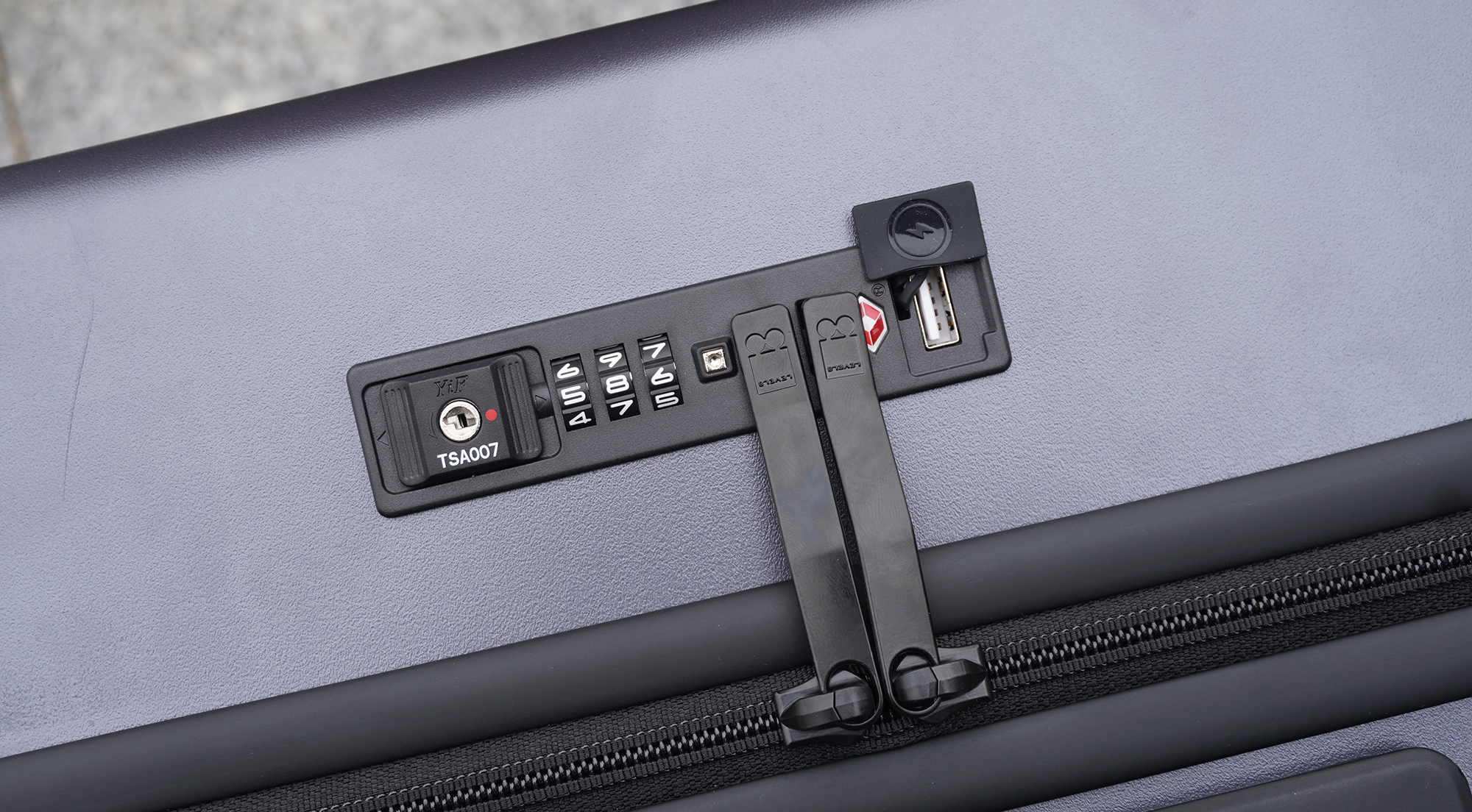 出差旅行行李箱怎么选，地平线8号拉杆箱颜值高又实用