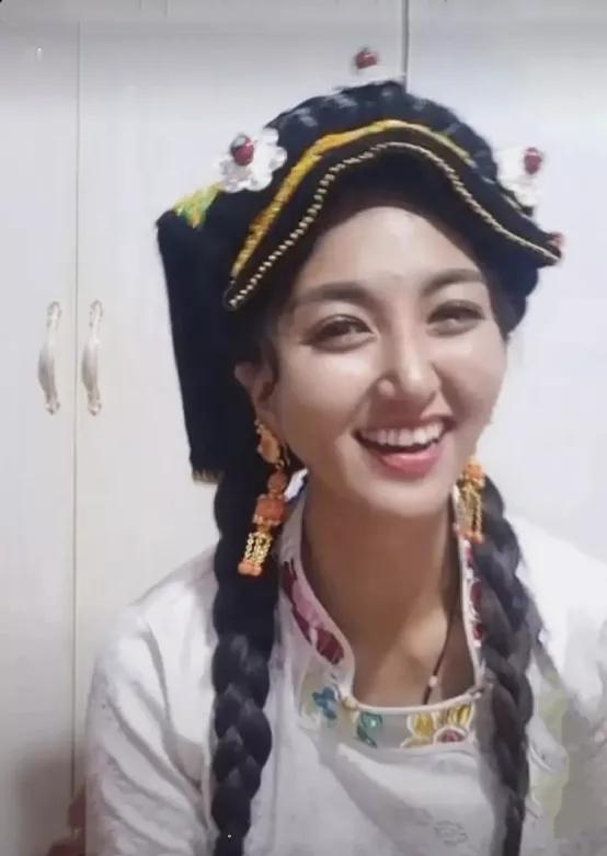 悲痛！网红拉姆遇害一周年，家中满目狼藉，老父亲无家可归