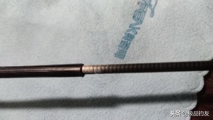 竿稍断在第二节里面了怎么取出,竿稍断了卡在第二节怎么办