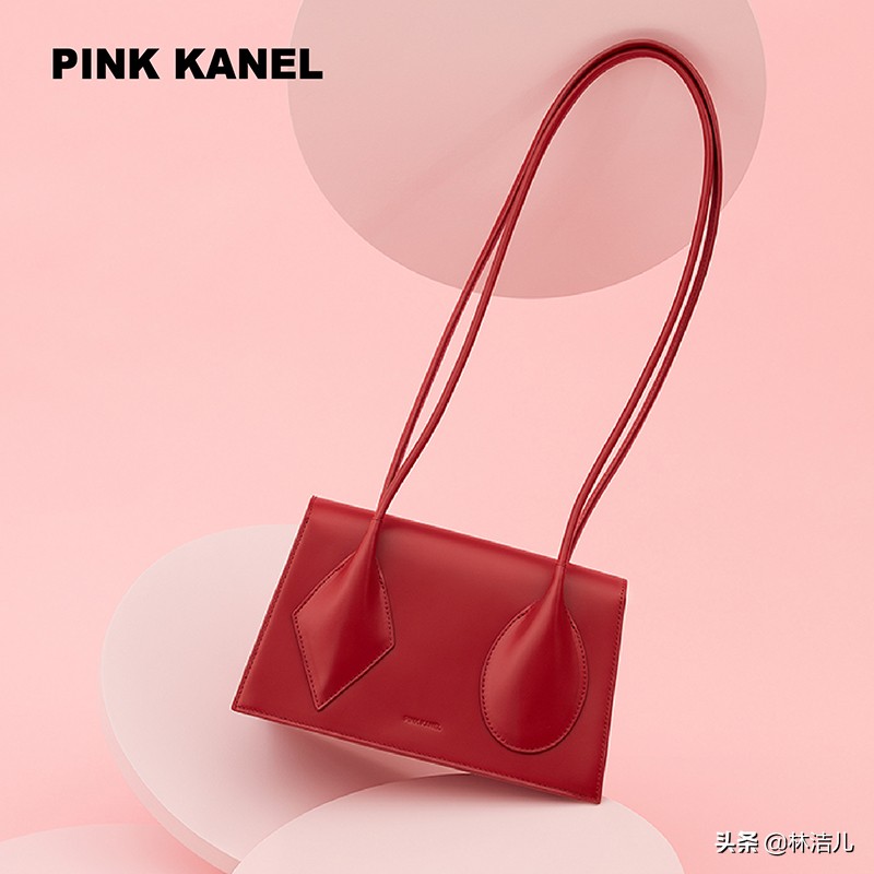 今年春夏必买的4款包包,包包推荐小众高级感红色