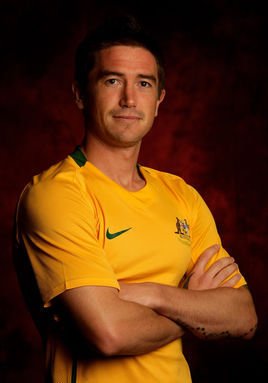 郑智参加了几次亚洲杯,郑智最强中场