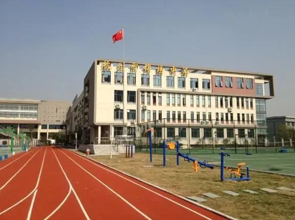 火爆申花｜千万级奢宅也“手慢无”？这个倒挂1万+的学境洋房告诉你：是真的