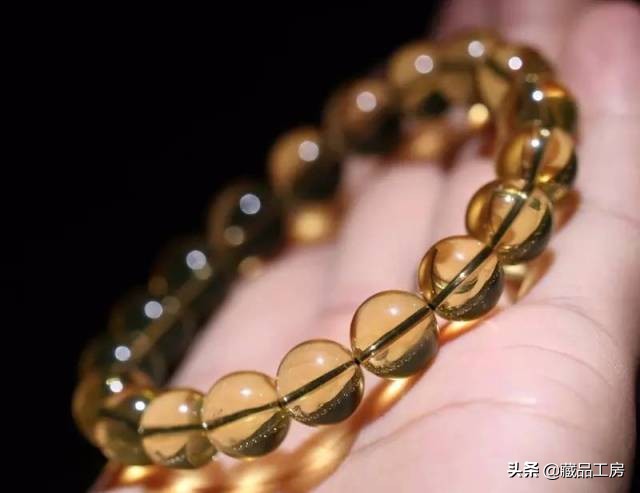 琥珀蜜蜡鸡油黄有什么区别,什么是琥珀及琥珀分类