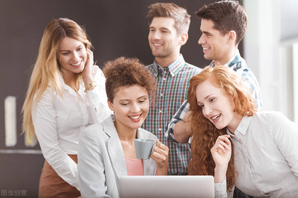 公司裁员怎么办？如何保住工作？三大路径，揭秘裁员的背后考量