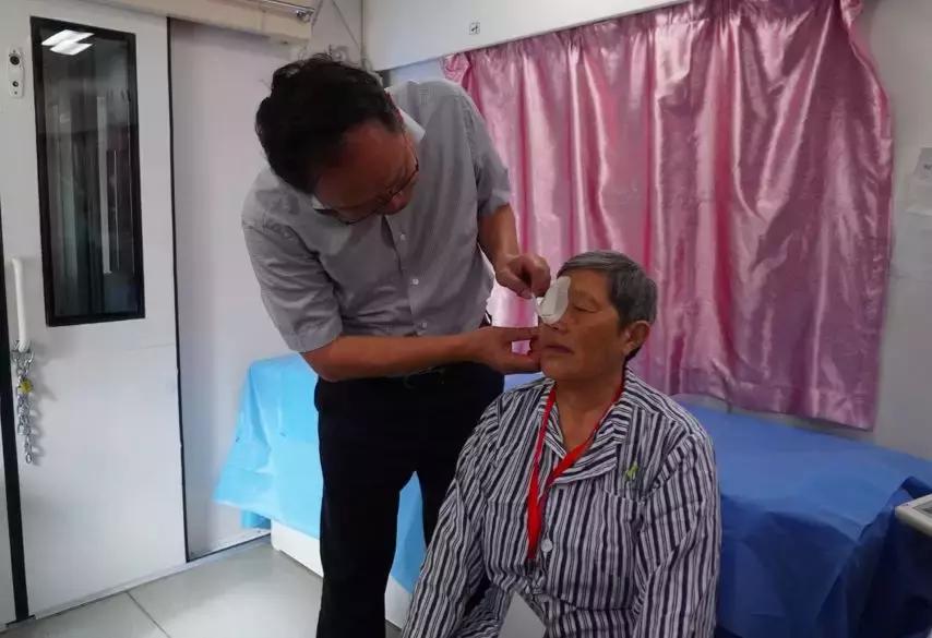 白内障手术去哪里做靠谱,做一只白内障手术要多少钱