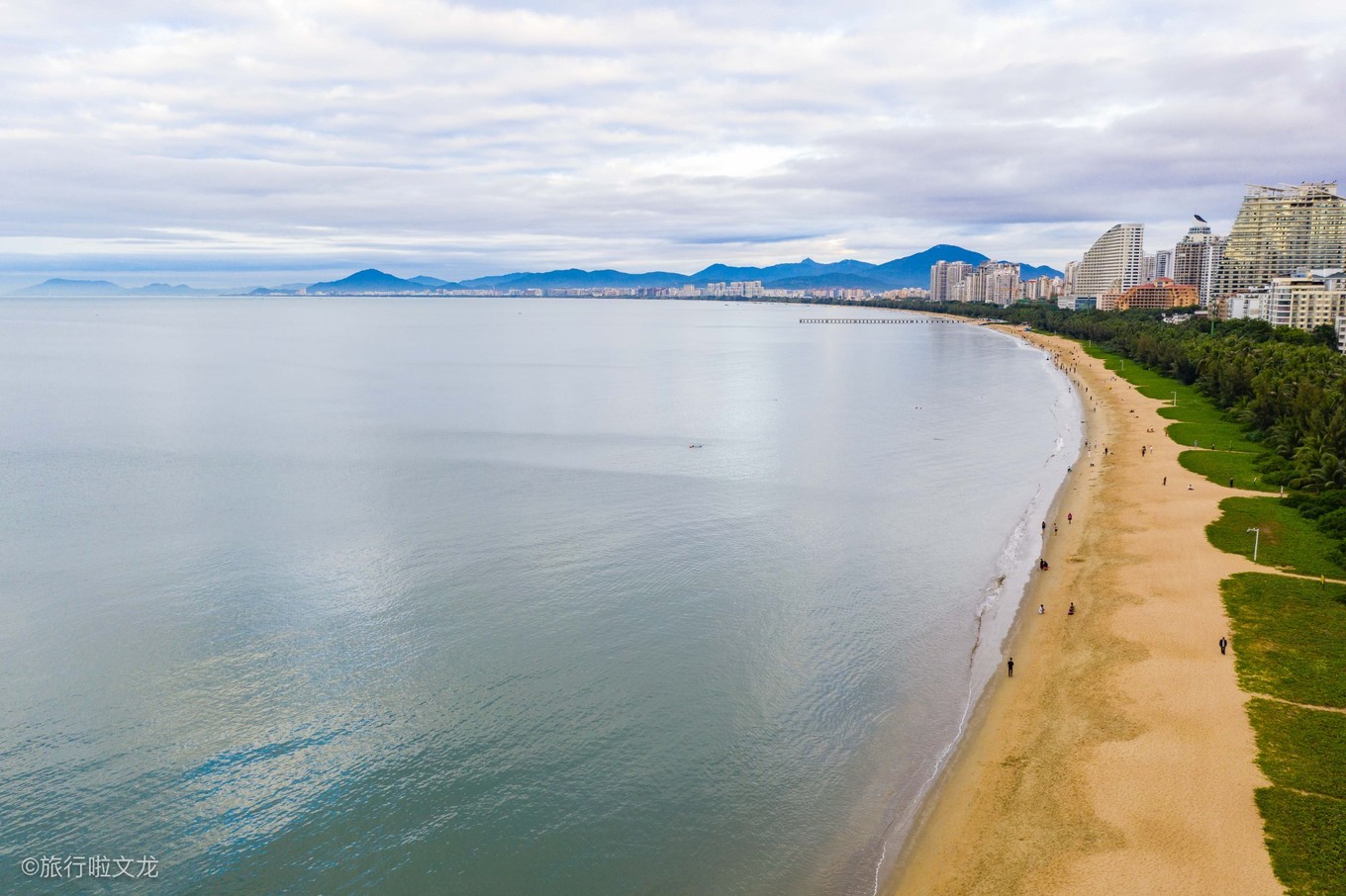 三亚凤凰岛航拍震撼大片,登上山顶俯瞰三亚全景