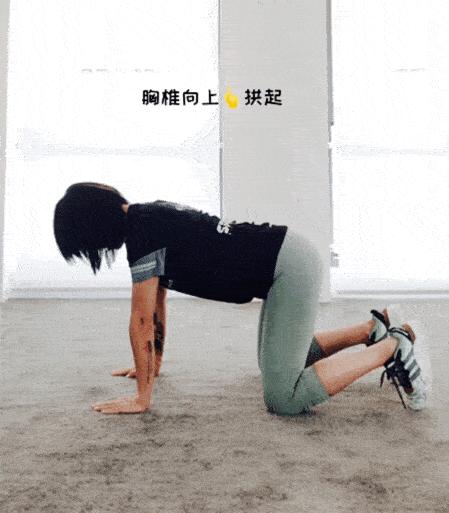 孕中期适合的拉伸动作,孕妇必须做的10个动作