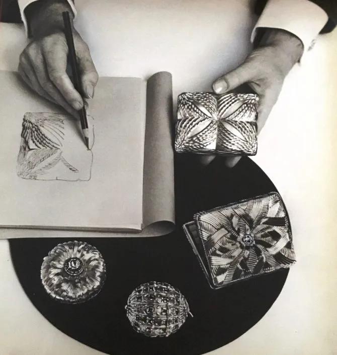 他用128克拉的黄钻征服了赫本，却只想逃离好莱坞回归自然