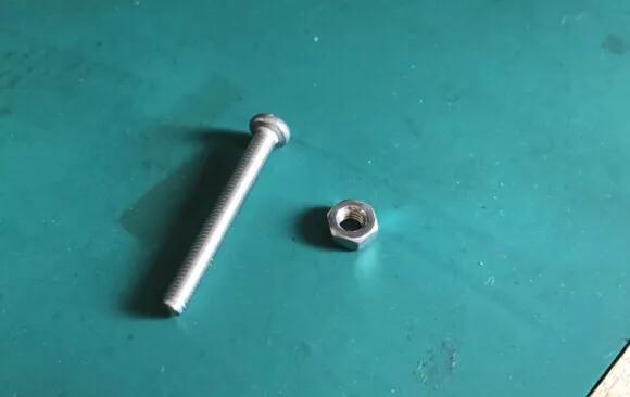 森海塞尔hd4.50btnc如何拆开,森海塞尔hd4.40bt耳罩掉皮