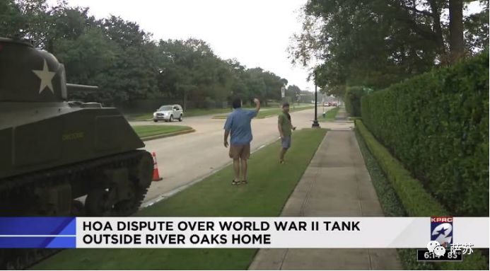 外国坦克上路霸气视频,国外坦克开在马路上