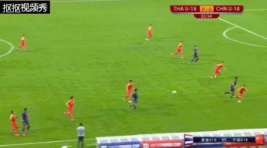 停球失误中国队,足球史上最变态的停球停8米