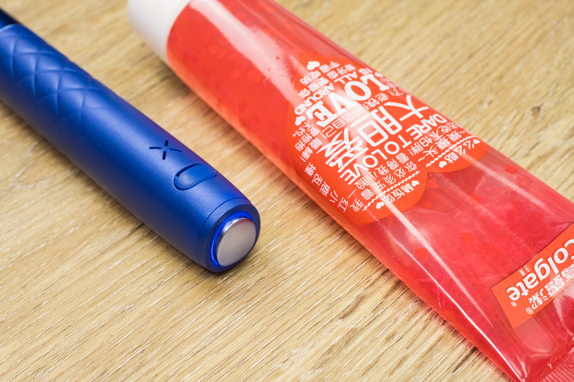 电动牙刷水里震动效果,电动牙刷刷牙的正确方法3d演示