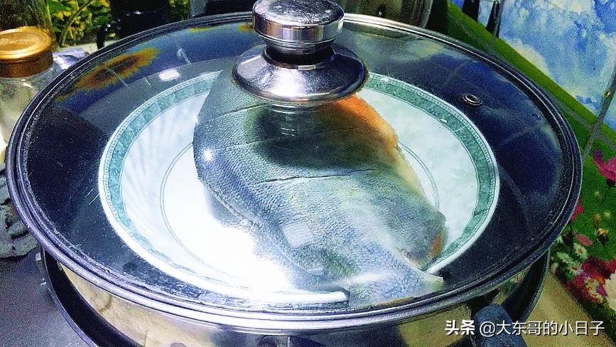清蒸鱼的正确方法和技巧,清蒸鱼的正确方法及配方
