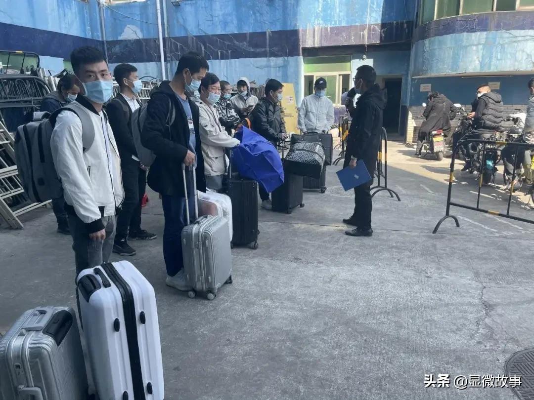 大楼紧闭、大神离去，三和的青春和绝望一样漫长