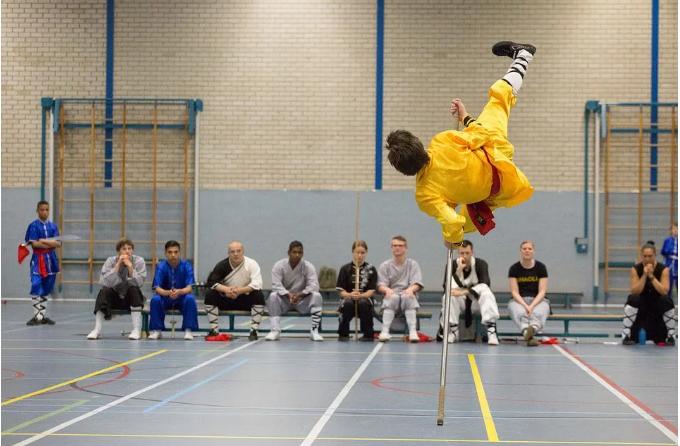 国产鞋被炒出天价,国产鞋遭炒作身价暴涨